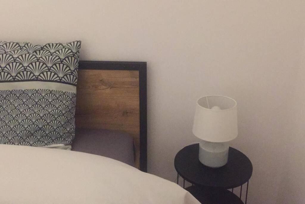 Appartement Duplex Pour 3-4 Personnes A Ciney Kültér fotó