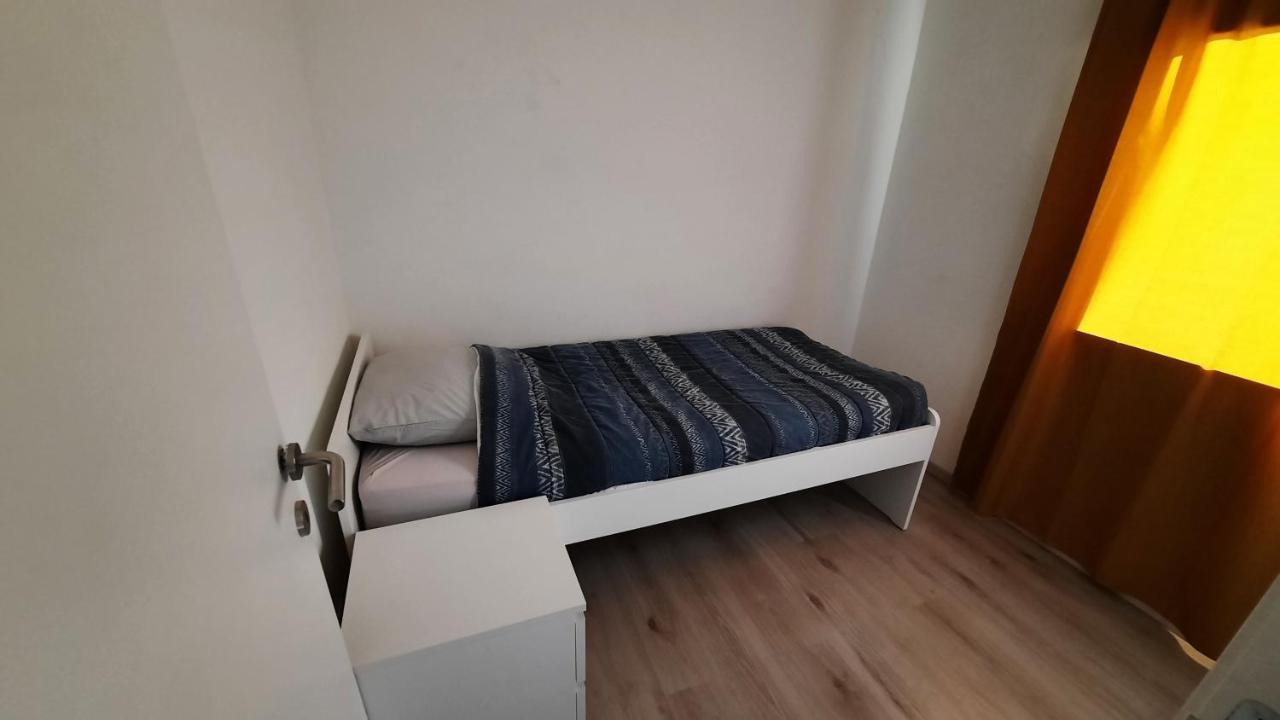 Appartement Duplex Pour 3-4 Personnes A Ciney Kültér fotó